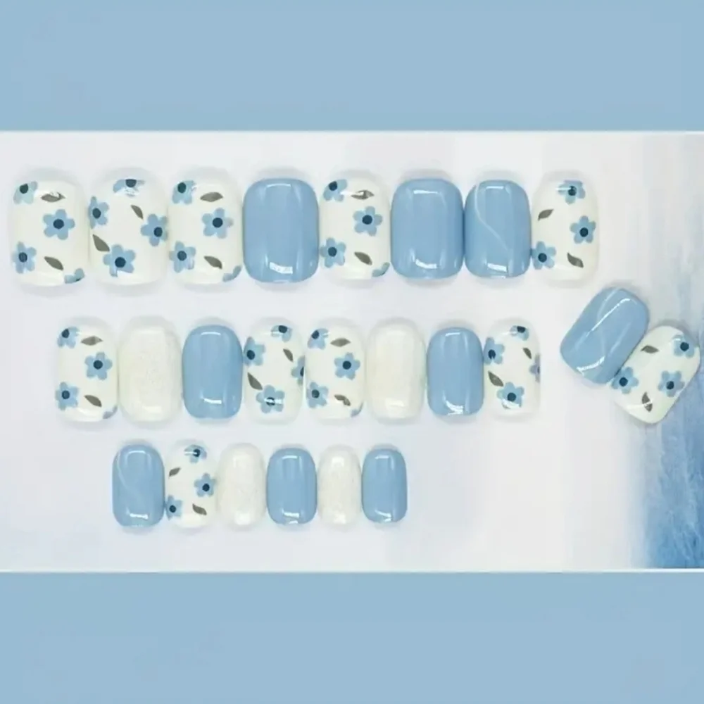 24 Pieces Fake Press On Nails